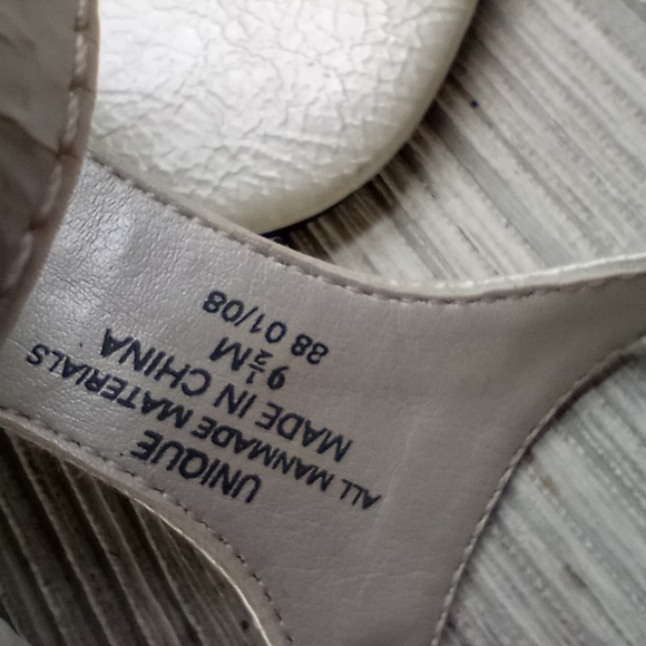 Womens Victoria Spenser White Strap Sandals Silver 3" Heel Size 9 1/2 - Picture 7 of 12